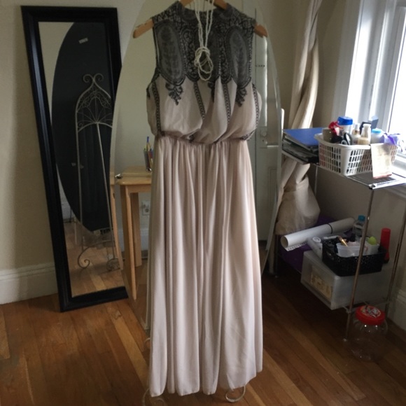 👗ModCloth nude color dress size S👗 - Picture 4 of 7